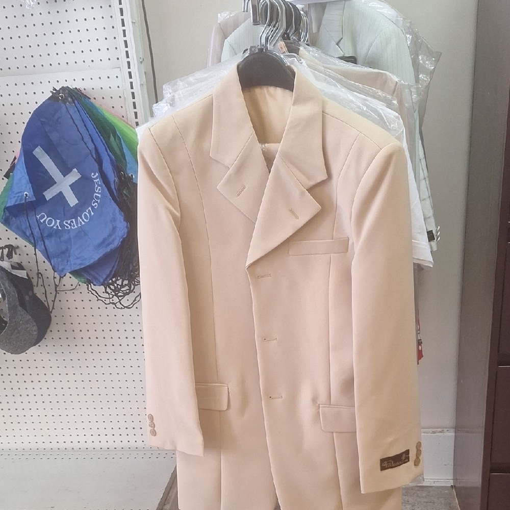 Boys Suit Beautiful 3 Pieces